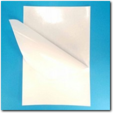 Beidseitig klebende Folie, 31 x 21 cm, 2 Schutzfolien.