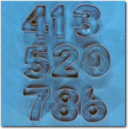 Ausstechformen Zahlen Metall, 9 Stück.